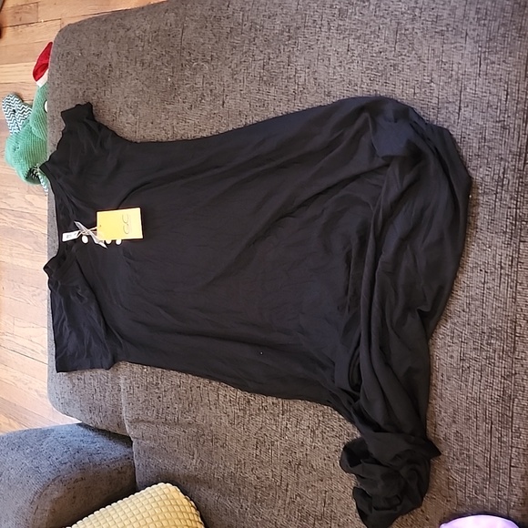 Dress - Picture 4 of 4